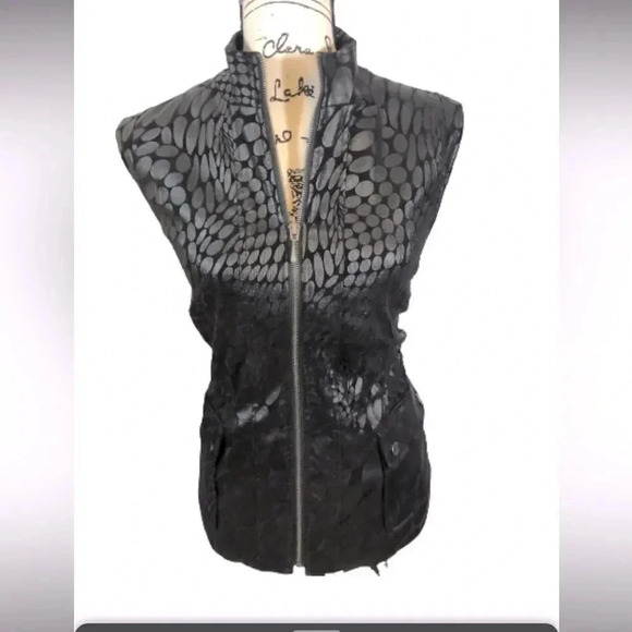 Erin london VEST  BLACK PAISLEY TEXTURED  ZIP UP VEST SIZE MEDIUM - Picture 9 of 10